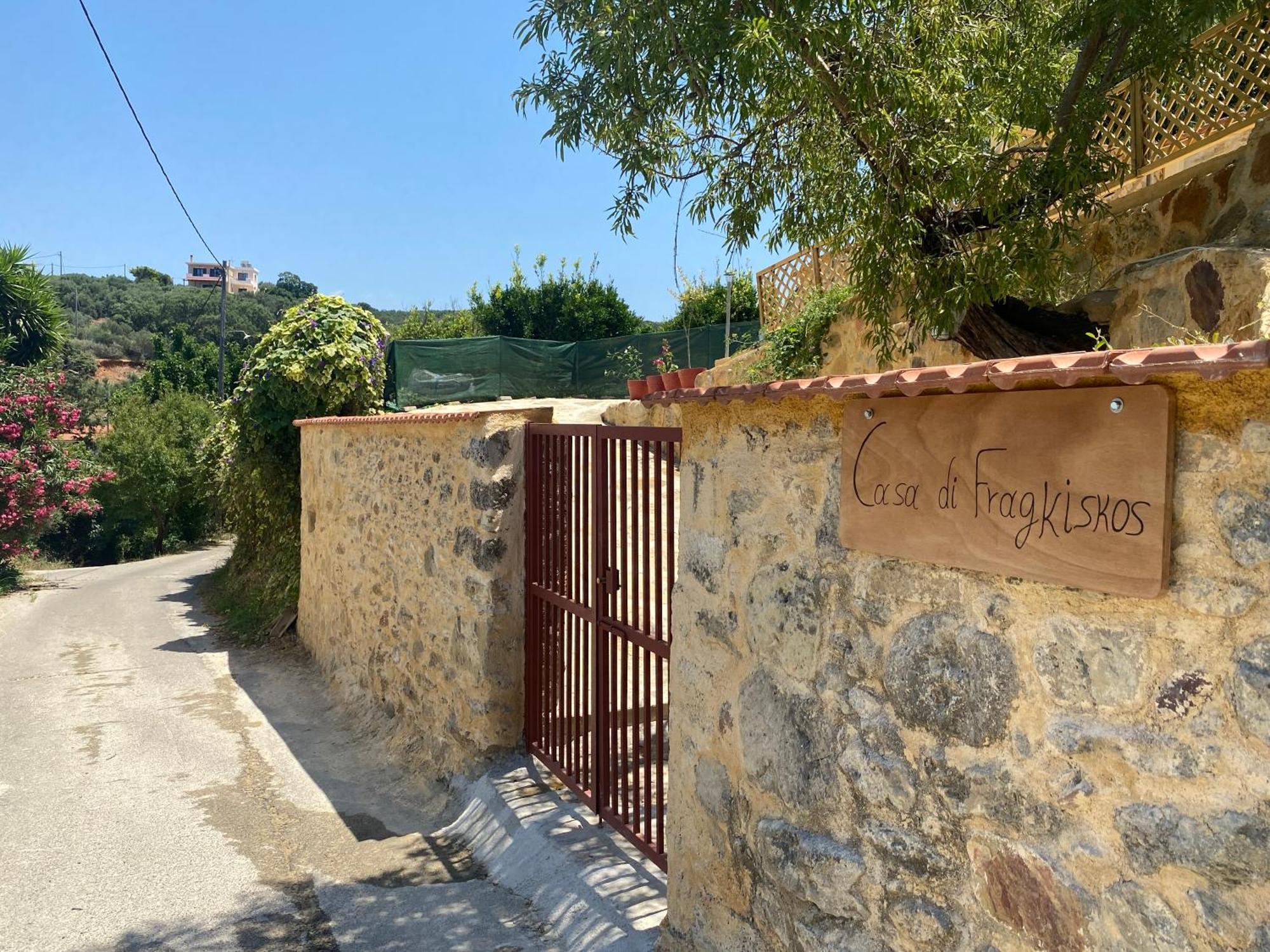 Casa Di Fragkiskos. Ένα Σπίτι Μέσα Στη Φύση. Villa Kondomarion Luaran gambar